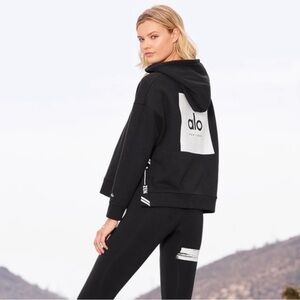 NWT Alo Yoga Black Hoodie Sweatshirt